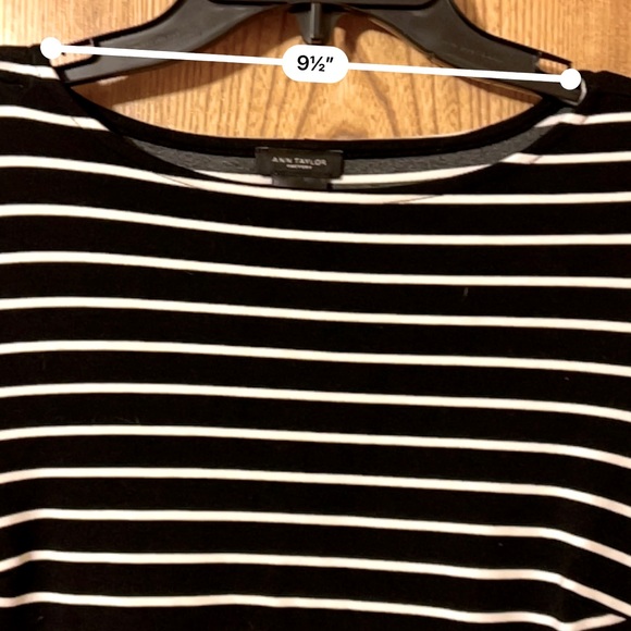 Ann Taylor Factory black and white stripped long sleeve ruffled cuff dress. - Picture 8 of 12